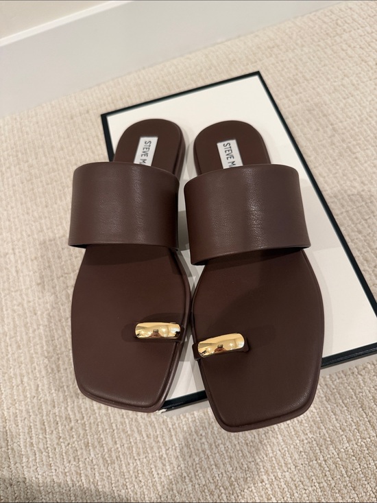 Steve Madden Shoes - Steve Madden Thea • Brown Leather Double-strap Toe Ring Slides with Gold Accent